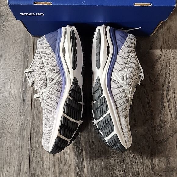 Mizuno Women s Wave Rider 24 Waveknit Running Shoe - Lunar Rock White 6 - Picture 8 of 10